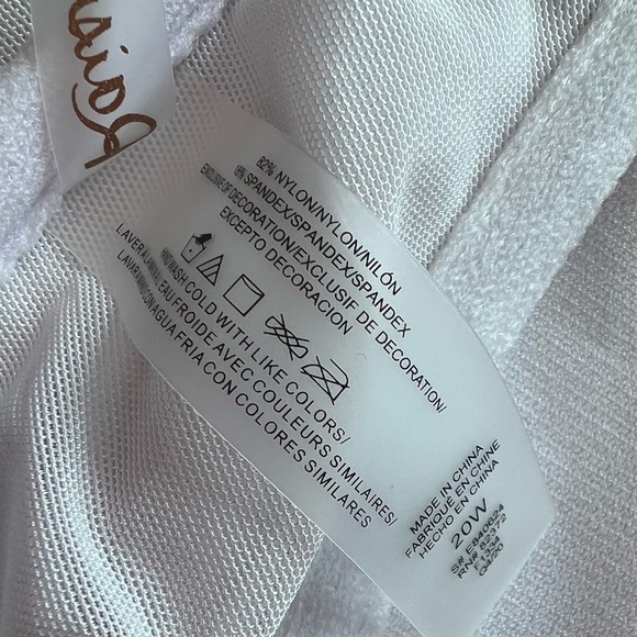 Raisins Curve WHITE MULTI Plus Size Protea Haute Bloom Tankini Swim Top NWT - Picture 16 of 16